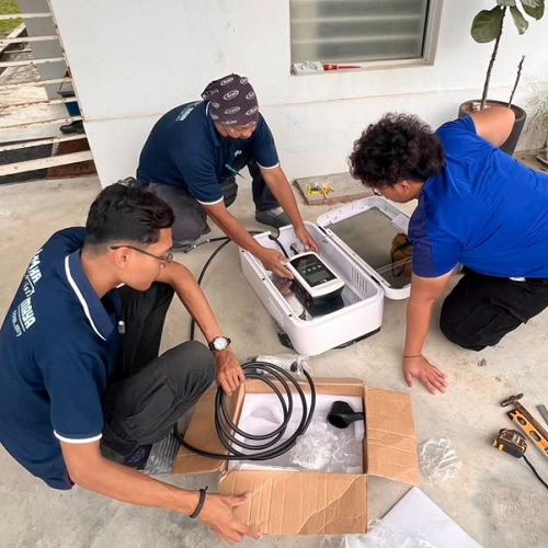 Pasang EV charger di rumah